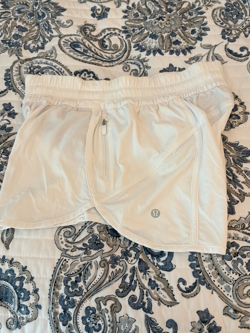 lululemon athletica Men's White Athletic Shorts with Zipper Pocket